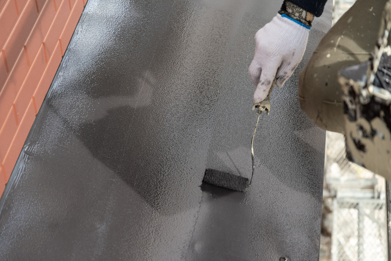 intumescant-coating-roller-application